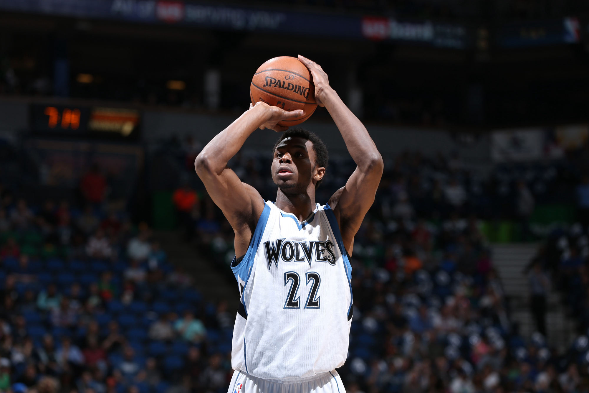 九游体育-关于英超倒计时；明尼苏达森林狼加时末段刷新队史纪录；细节引发关注；管理层满意；赛季目标并未改变的信息-九游体育